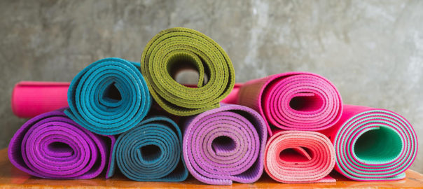 Photo de différents tapis de yoga
